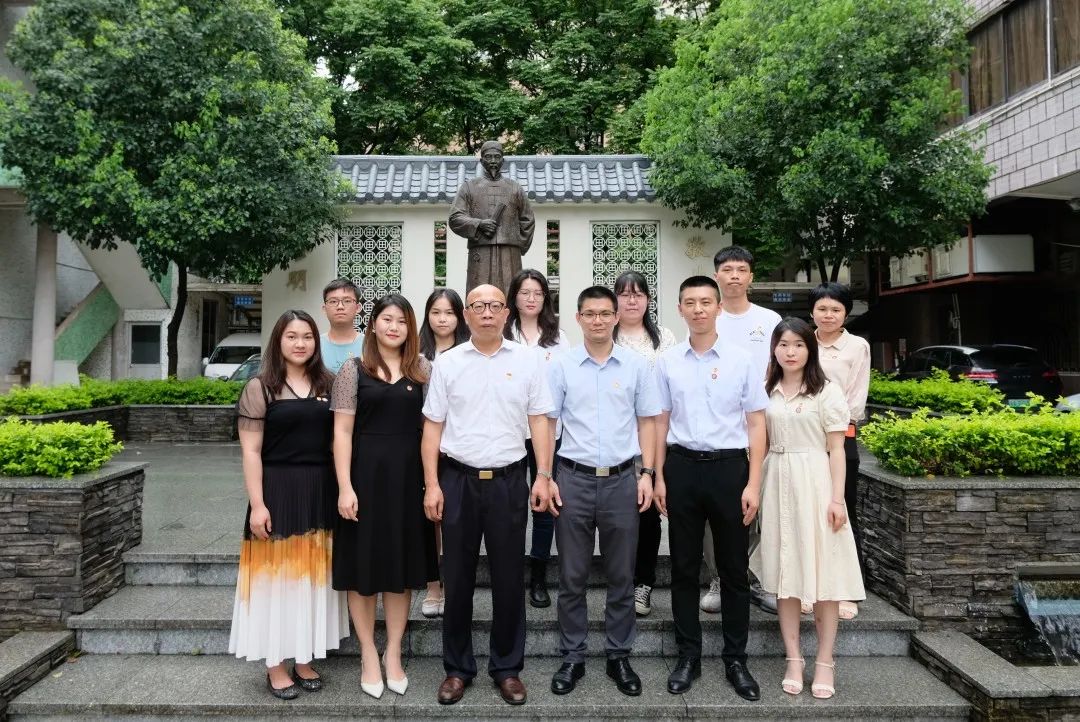 �ٽ��� ������������ҩ������ίЯά��������Ʒ��vic��ί�������ÿ�չ������ѧϰ