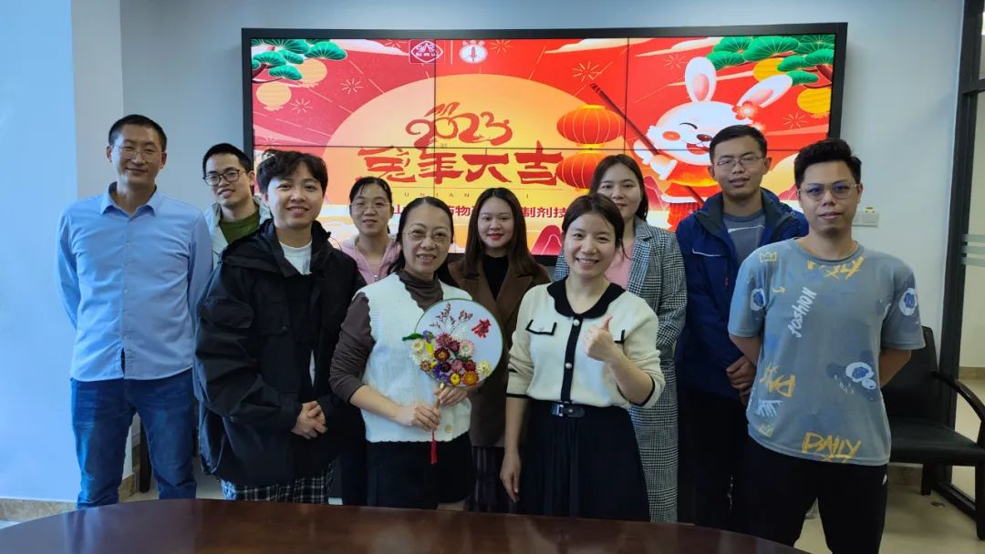 ����ɽά��������Ʒ��vic��˾���С�����ӭԪ�� ���Ȼ�����������